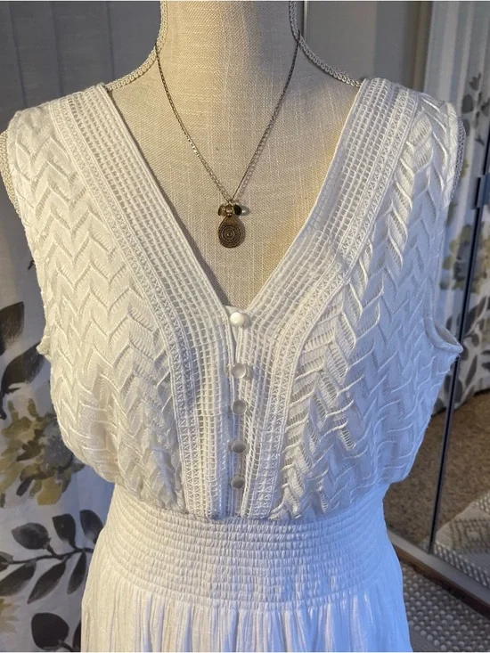 Sleeveless White Maxi Dress with Smocked Waist - Picture 5 of 8